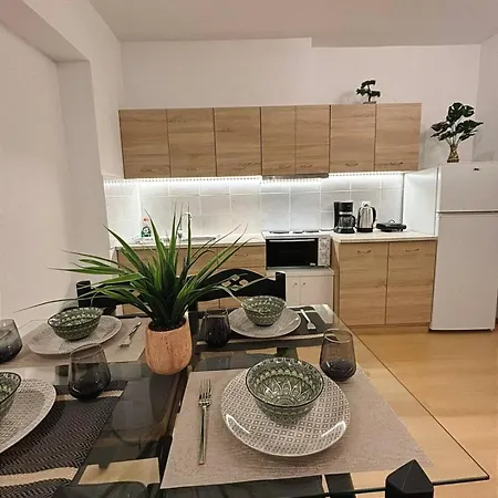 Charming Kallithea 1 Bd Urban Retreat Apt * Athens